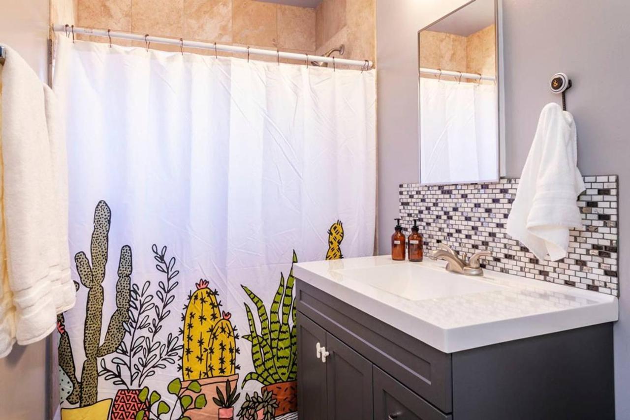 Made In The Shade - Central, Hot Tub, Ac, Sleeps 8 Villa Joshua Tree Eksteriør bilde